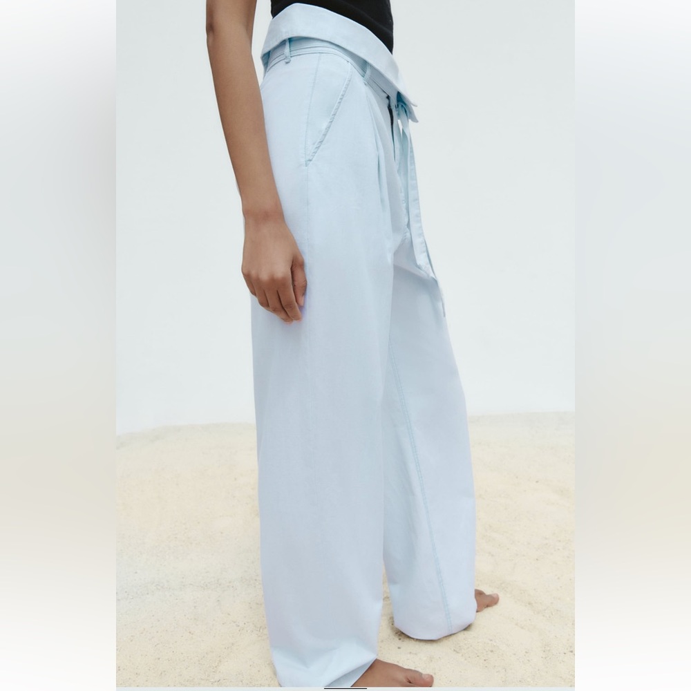 Zara Light blue BELTED PAPERBAG PANTS. Size M